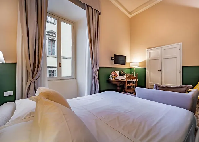 Cerretani Palace Nocleg ze śniadaniem 4*